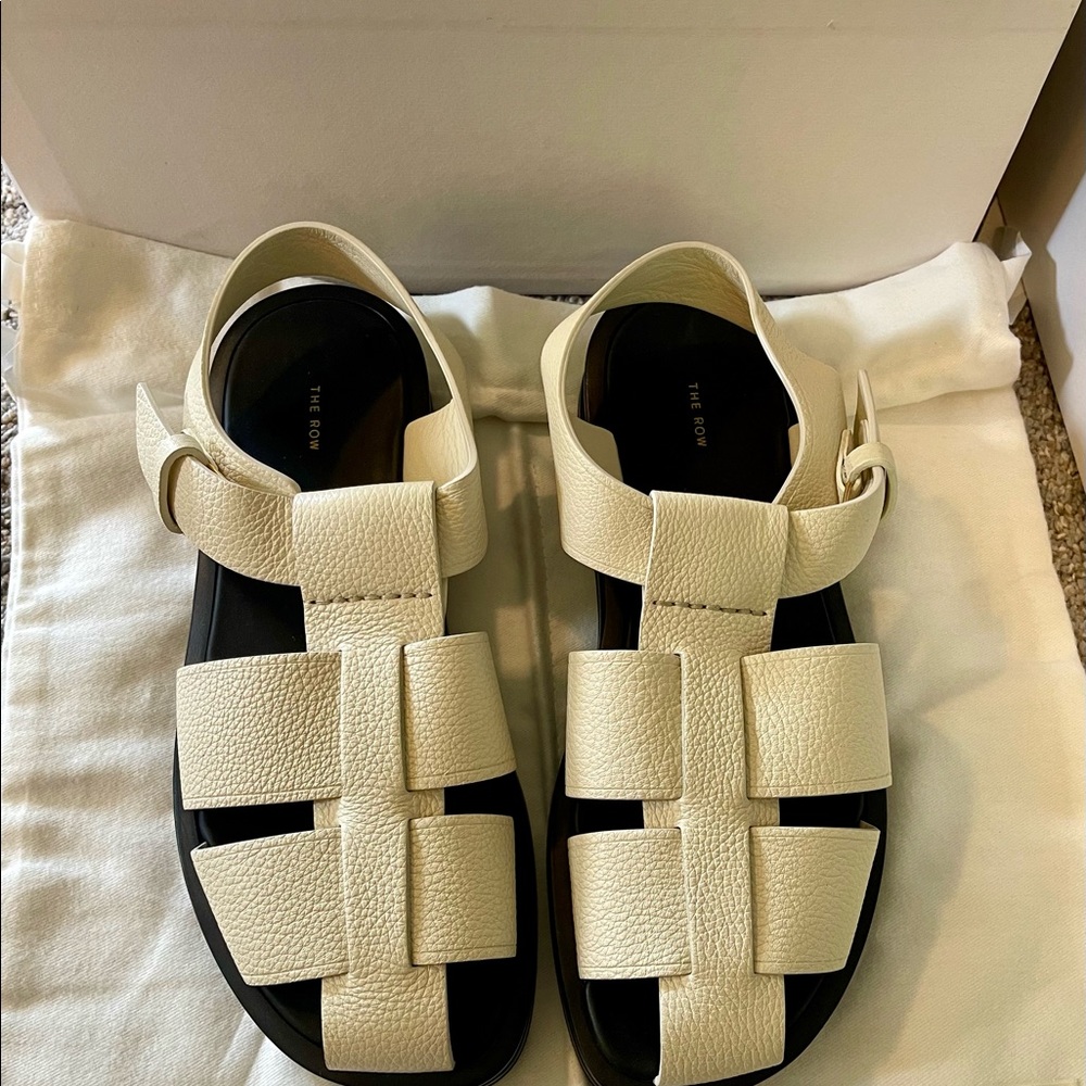 The Row ivory leather Fisherman Sandals size 7.5 NEW
